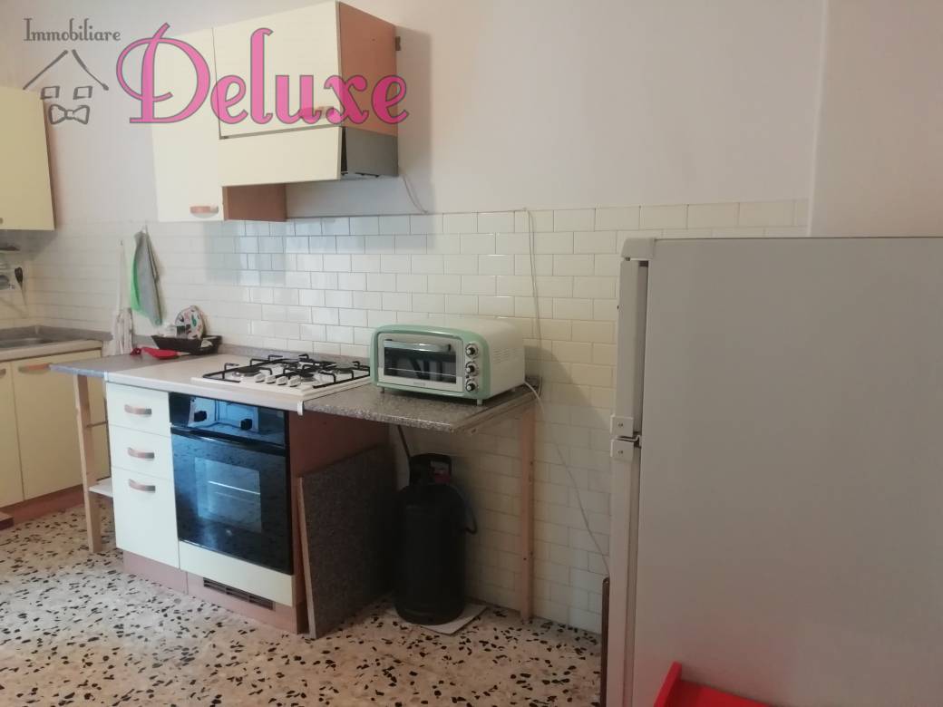 Appartamento MACERATA vendita  Semicentrale  Immobiliare Deluxe