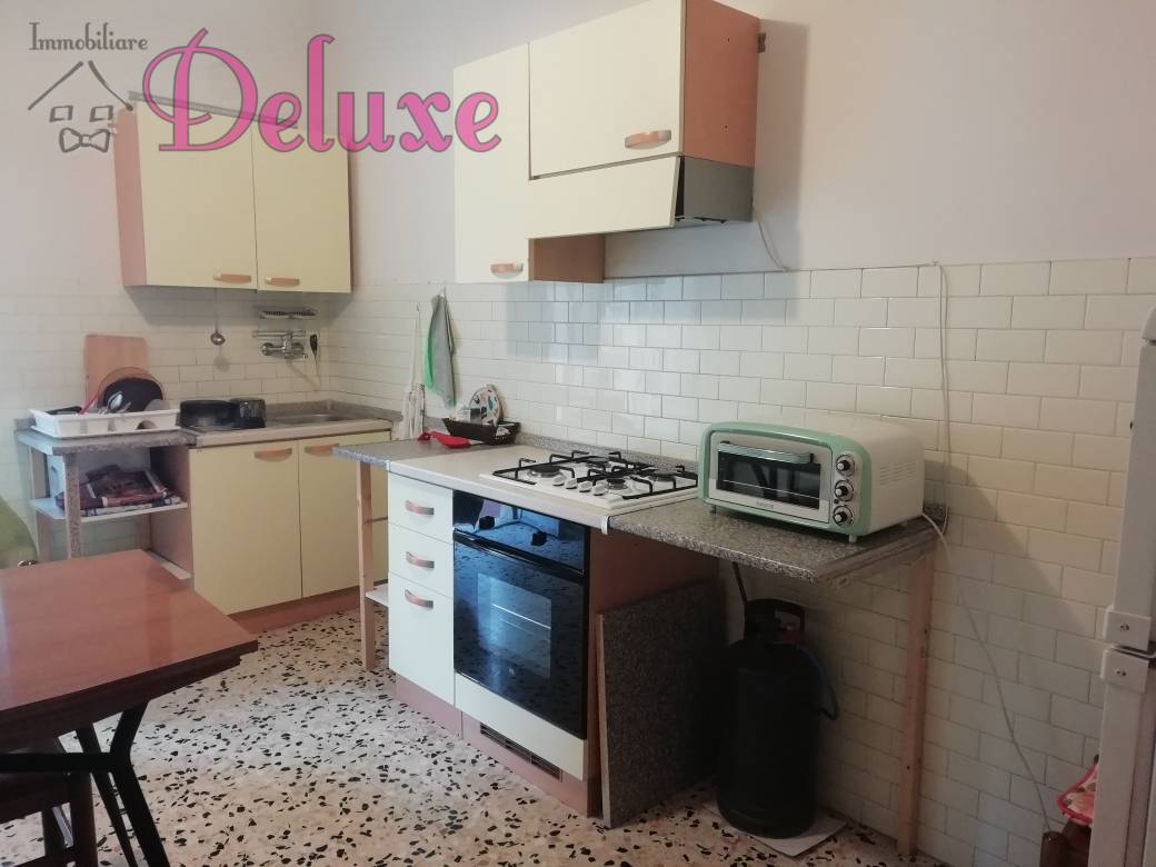 Appartamento MACERATA vendita  Semicentrale  Immobiliare Deluxe