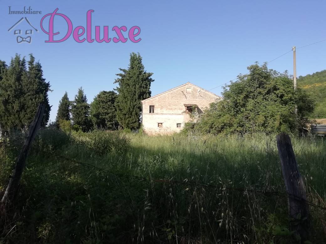 Villa Unifamiliare - Indipendente MACERATA vendita  Periferia  Immobiliare Deluxe
