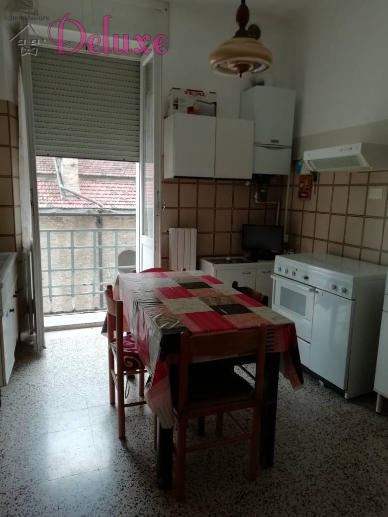 Appartamento MACERATA affitto  Centro storico  Immobiliare Deluxe