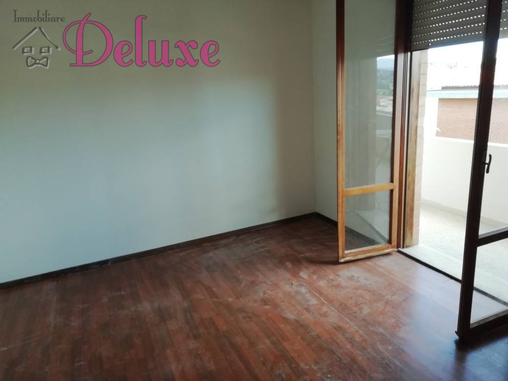 Appartamento MACERATA vendita  Semicentrale  Immobiliare Deluxe