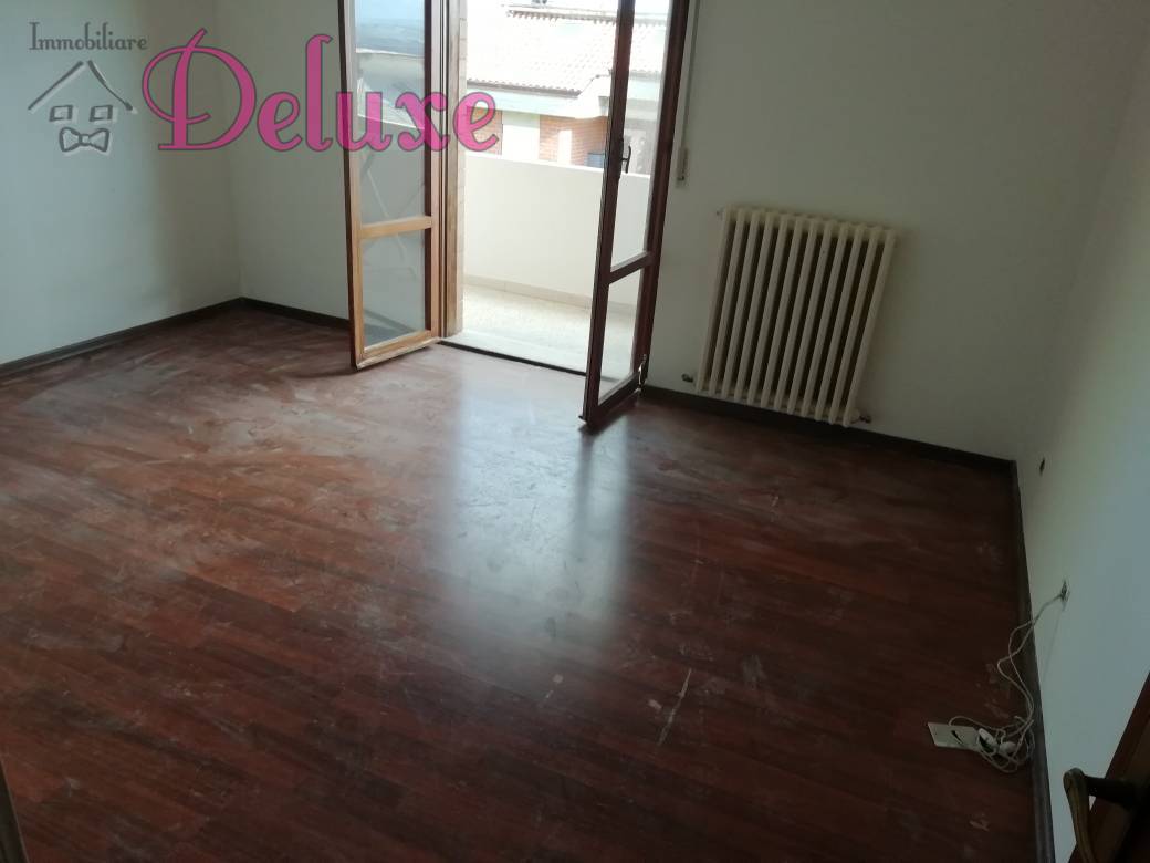 Appartamento MACERATA vendita  Semicentrale  Immobiliare Deluxe