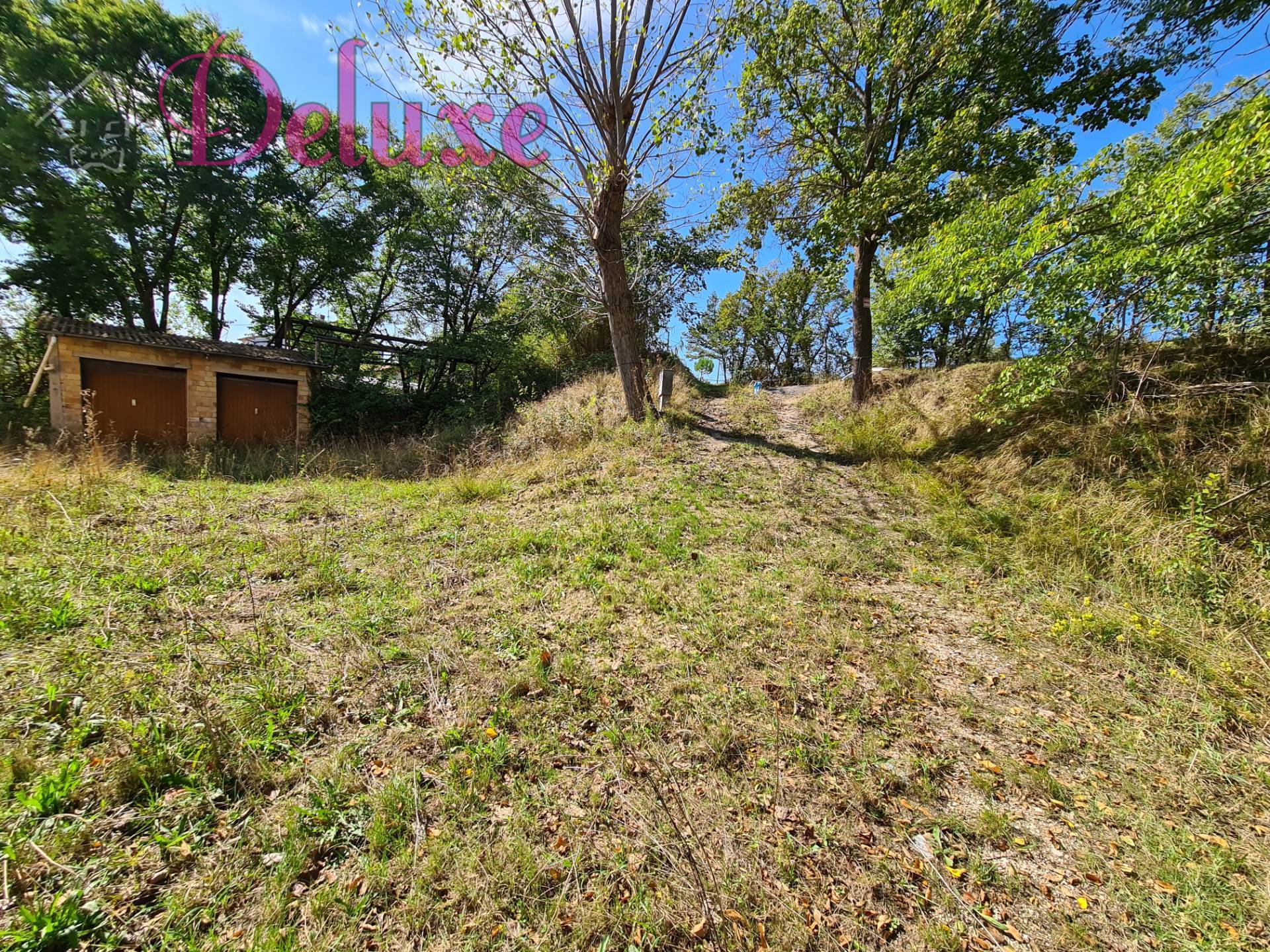 Villa Unifamiliare - Indipendente MACERATA vendita  Periferia  Immobiliare Deluxe