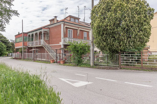 Casa singola in Vendita a Ferrara