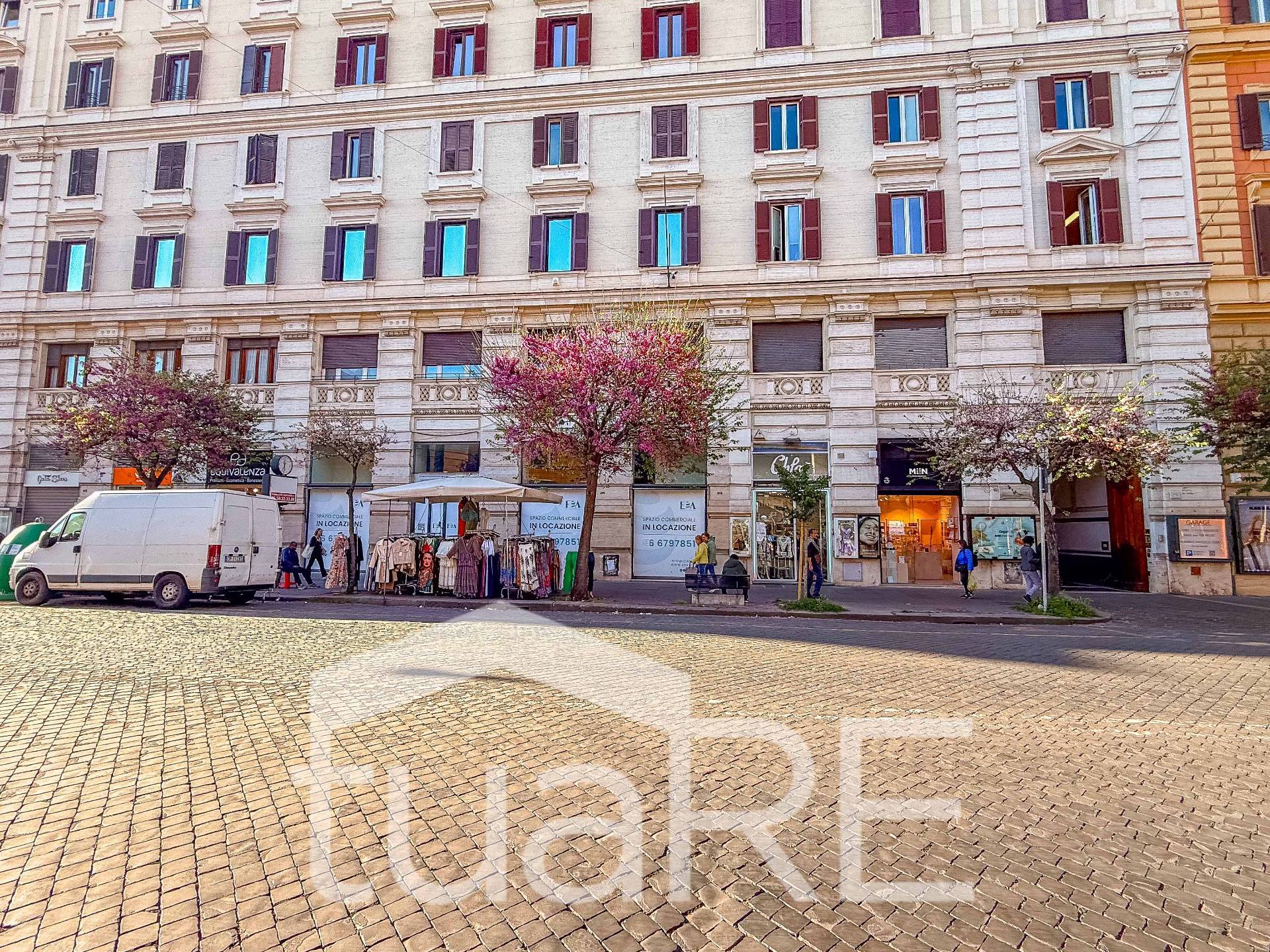 Negozio in vendita a Roma (RM)