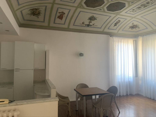Appartamento in Affitto a Jesi