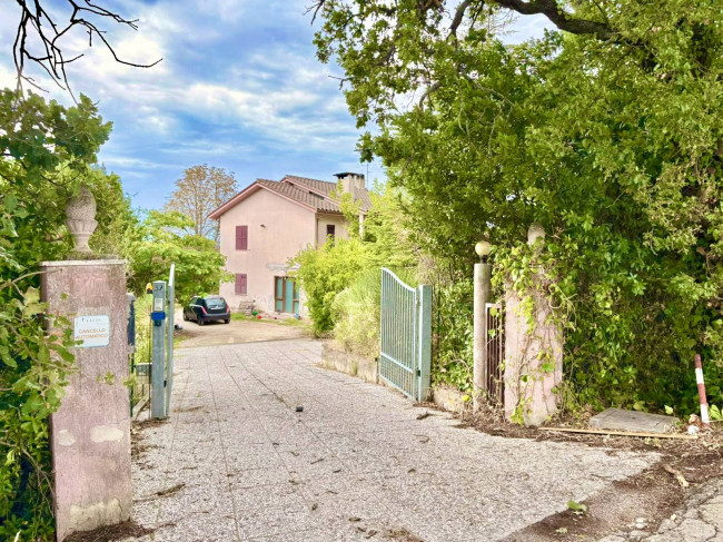 Casa singola in Vendita a Santa Maria Nuova