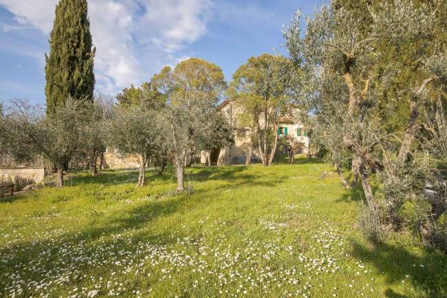 Rustico in vendita a Montebenichi, Bucine (AR)