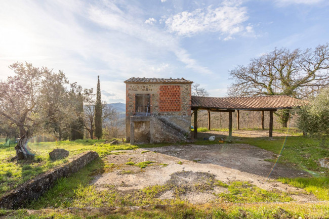 Rustico in vendita a Montebenichi, Bucine (AR)