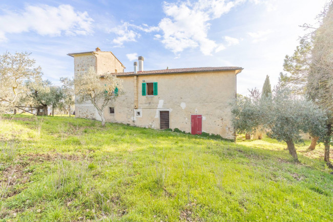 Rustico in vendita a Montebenichi, Bucine (AR)