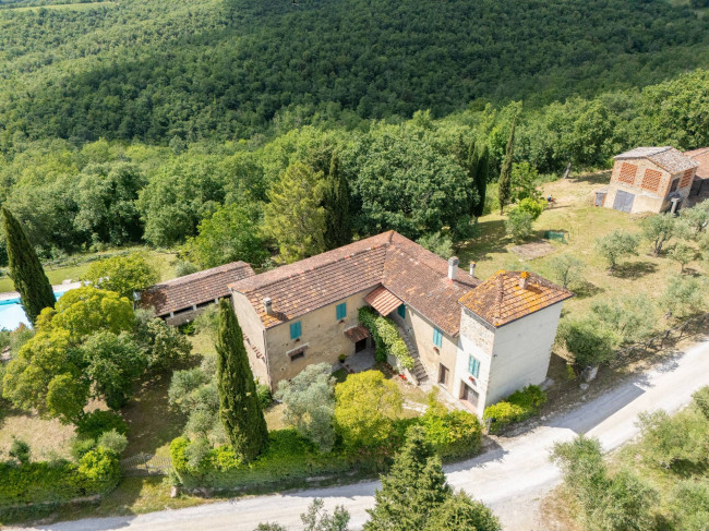 Rustico in vendita a Montebenichi, Bucine (AR)