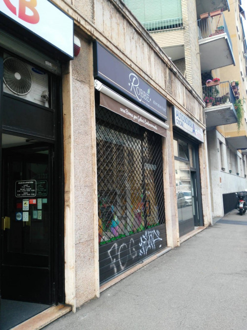 Locale commerciale in affitto a Milano