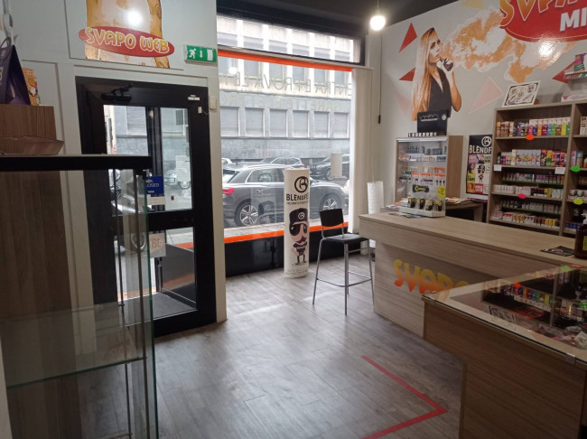 Locale commerciale in affitto a Milano
