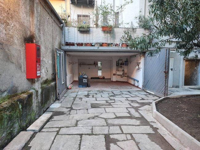 Box o garage in vendita a Milano