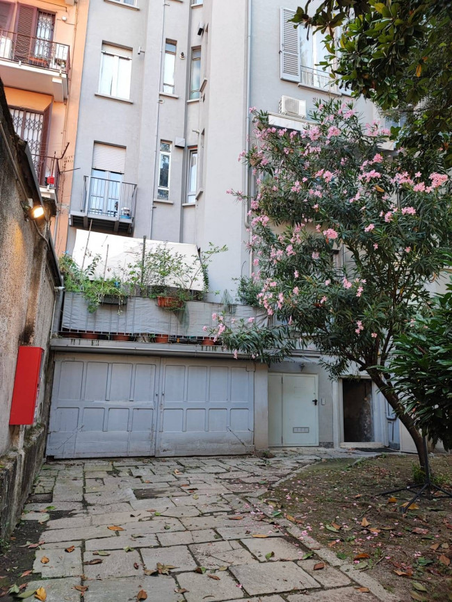 Box o garage in vendita a Milano