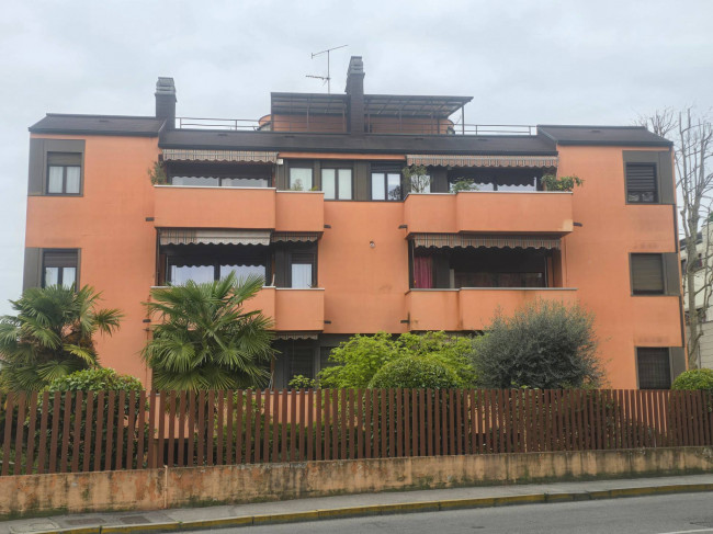 Appartamento in vendita a Cesano Boscone