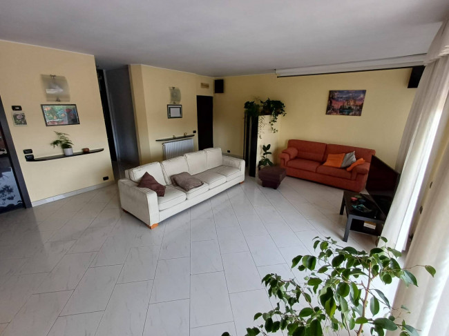 Appartamento in vendita a Cesano Boscone