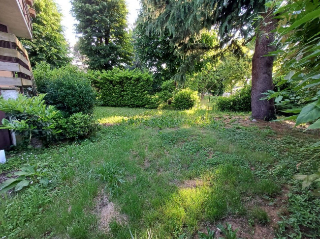 Villa in vendita a Trezzano sul Naviglio