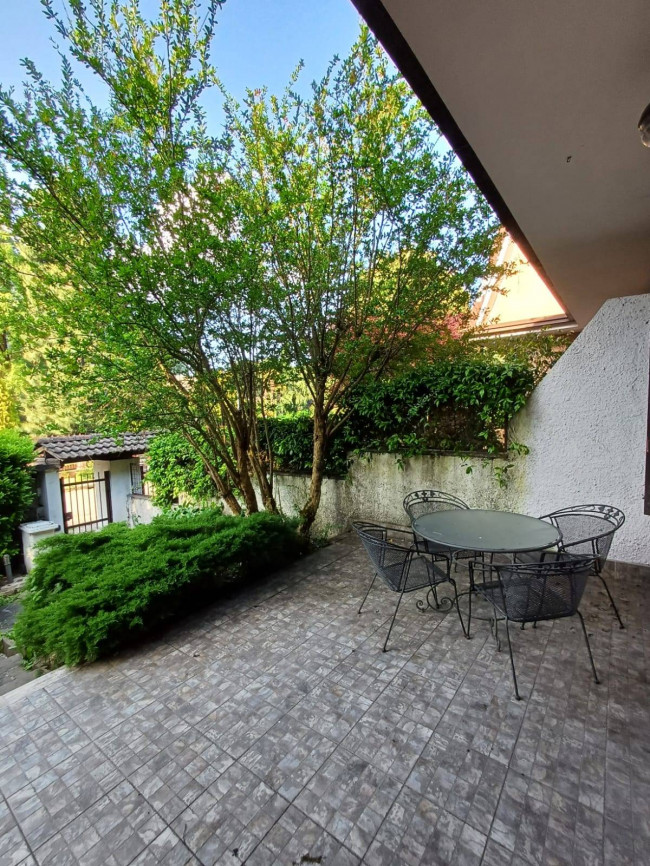 Villa in vendita a Trezzano sul Naviglio