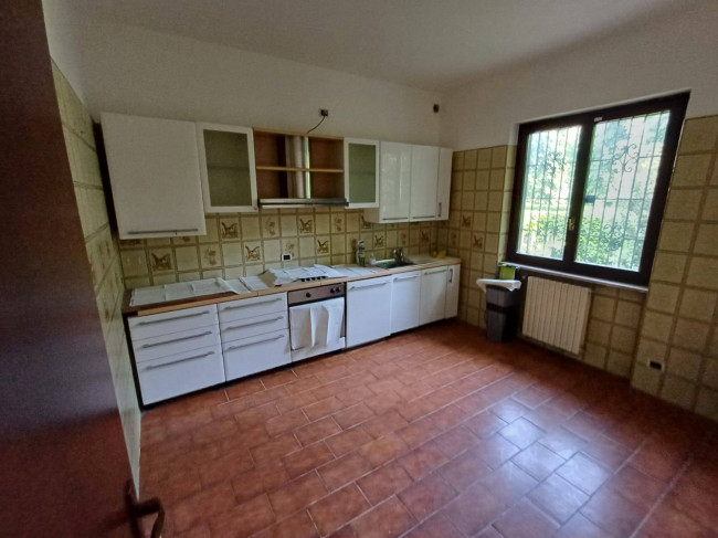 Villa in vendita a Trezzano sul Naviglio