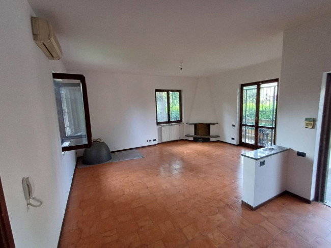 Villa in vendita a Trezzano sul Naviglio