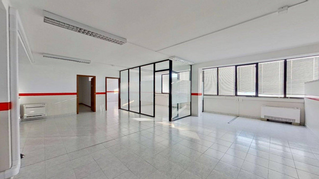 Studio/Ufficio in vendita a Trezzano sul Naviglio