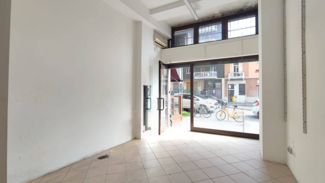 Locale commerciale in affitto a Milano