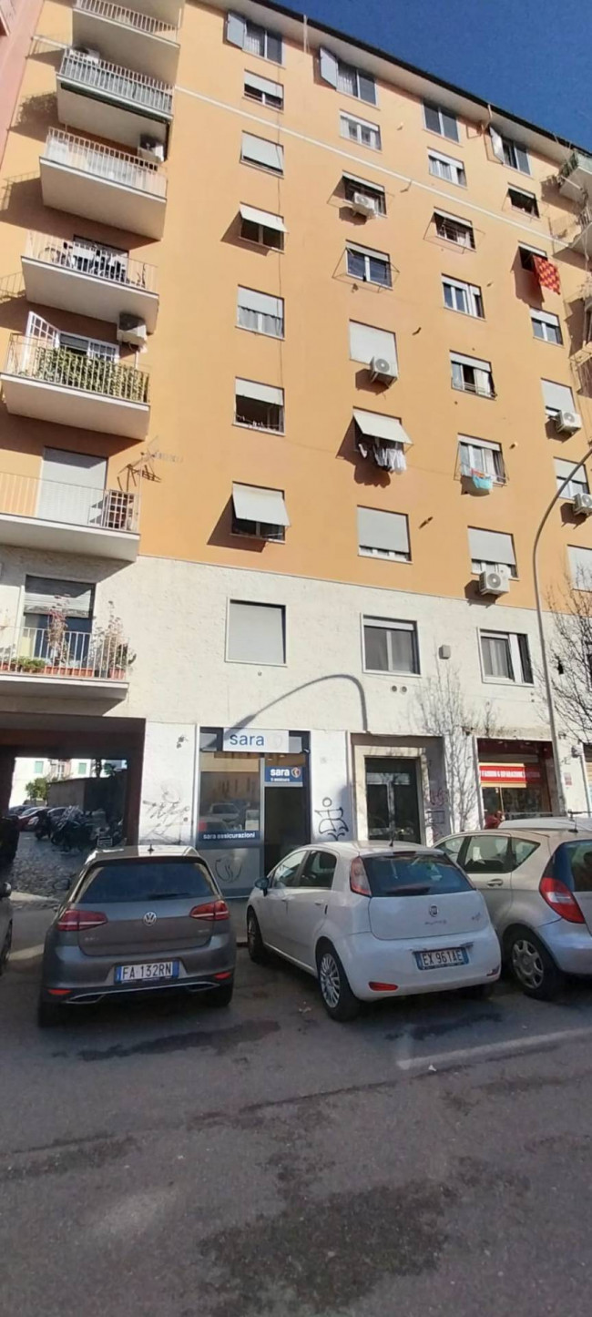 Locale commerciale in vendita a Roma