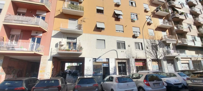 Locale commerciale in vendita a Roma