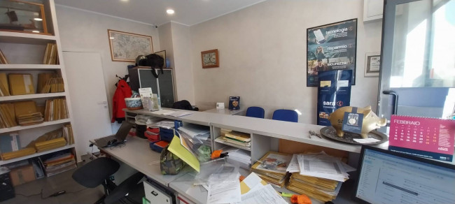 Locale commerciale in vendita a Roma