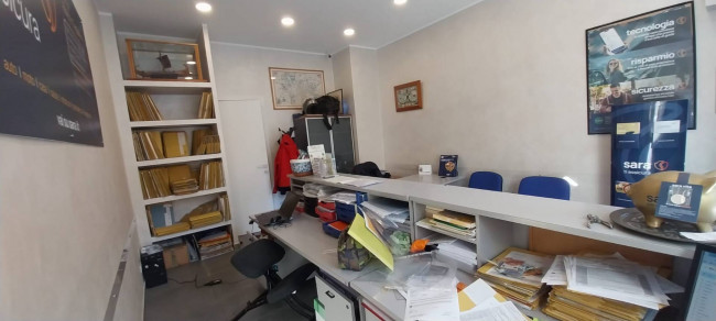 Locale commerciale in vendita a Roma