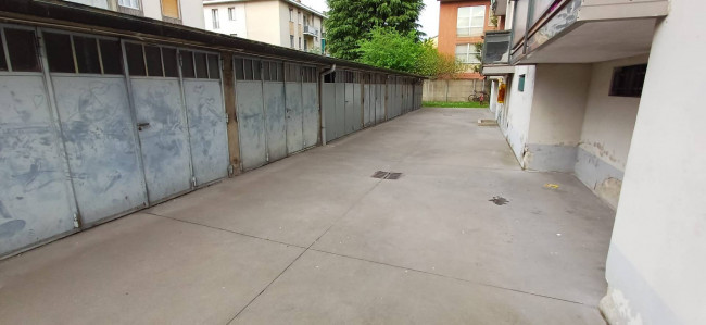 Box o garage in vendita a Milano