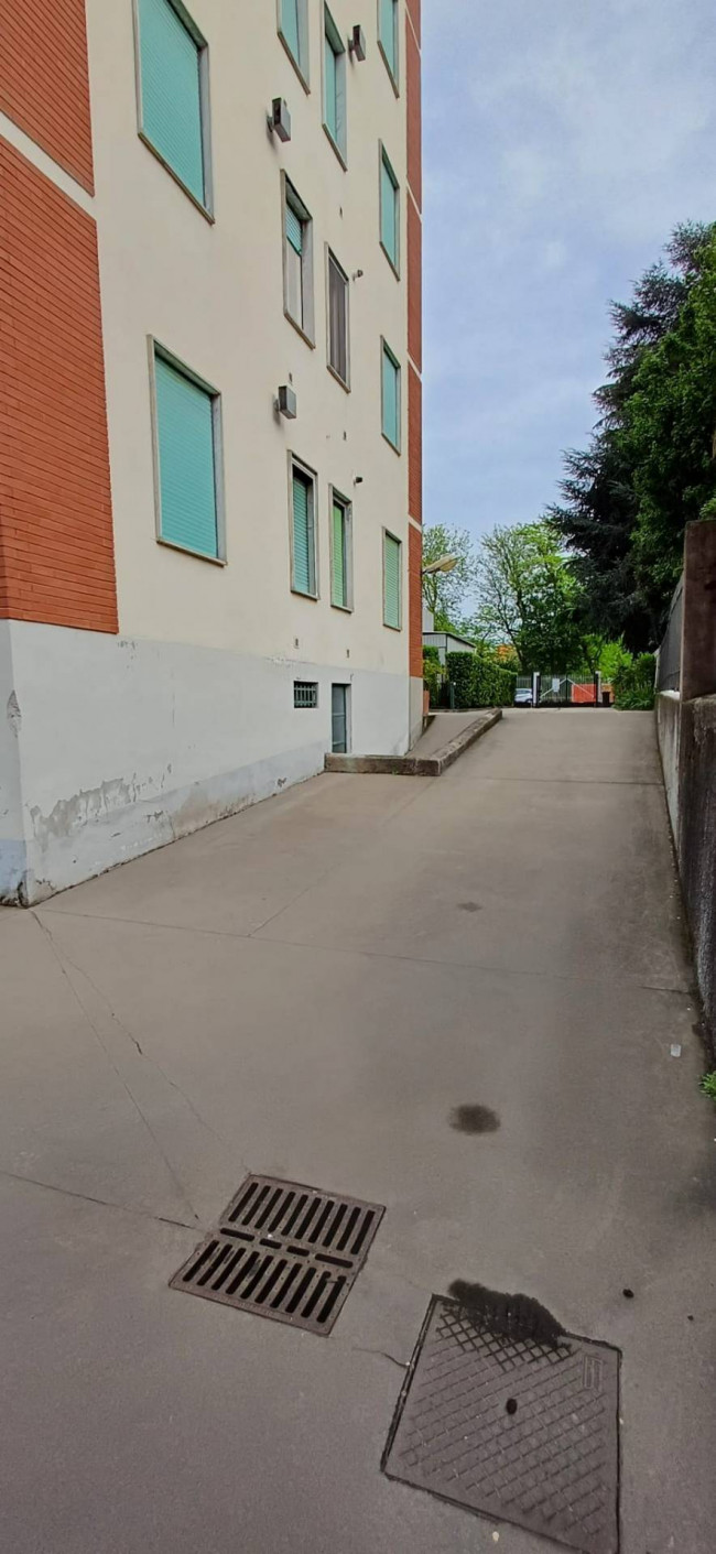 Box o garage in vendita a Milano