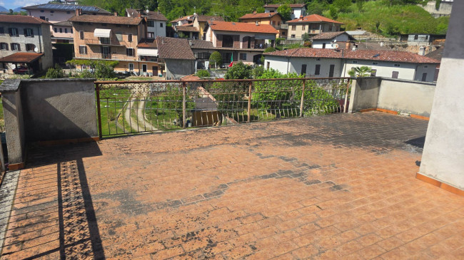 Casa singola in vendita a Grantola