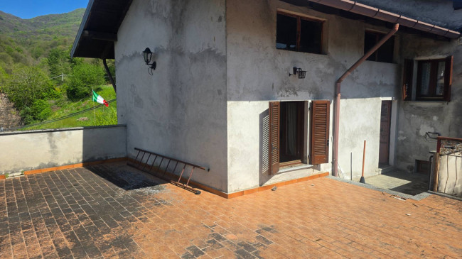 Casa singola in vendita a Grantola