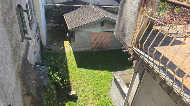 Casa singola in vendita a Grantola