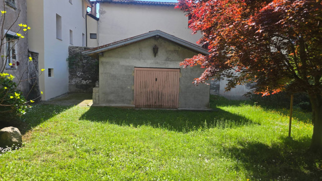 Casa singola in vendita a Grantola