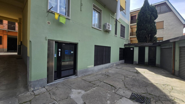 Locale commerciale in vendita a Milano