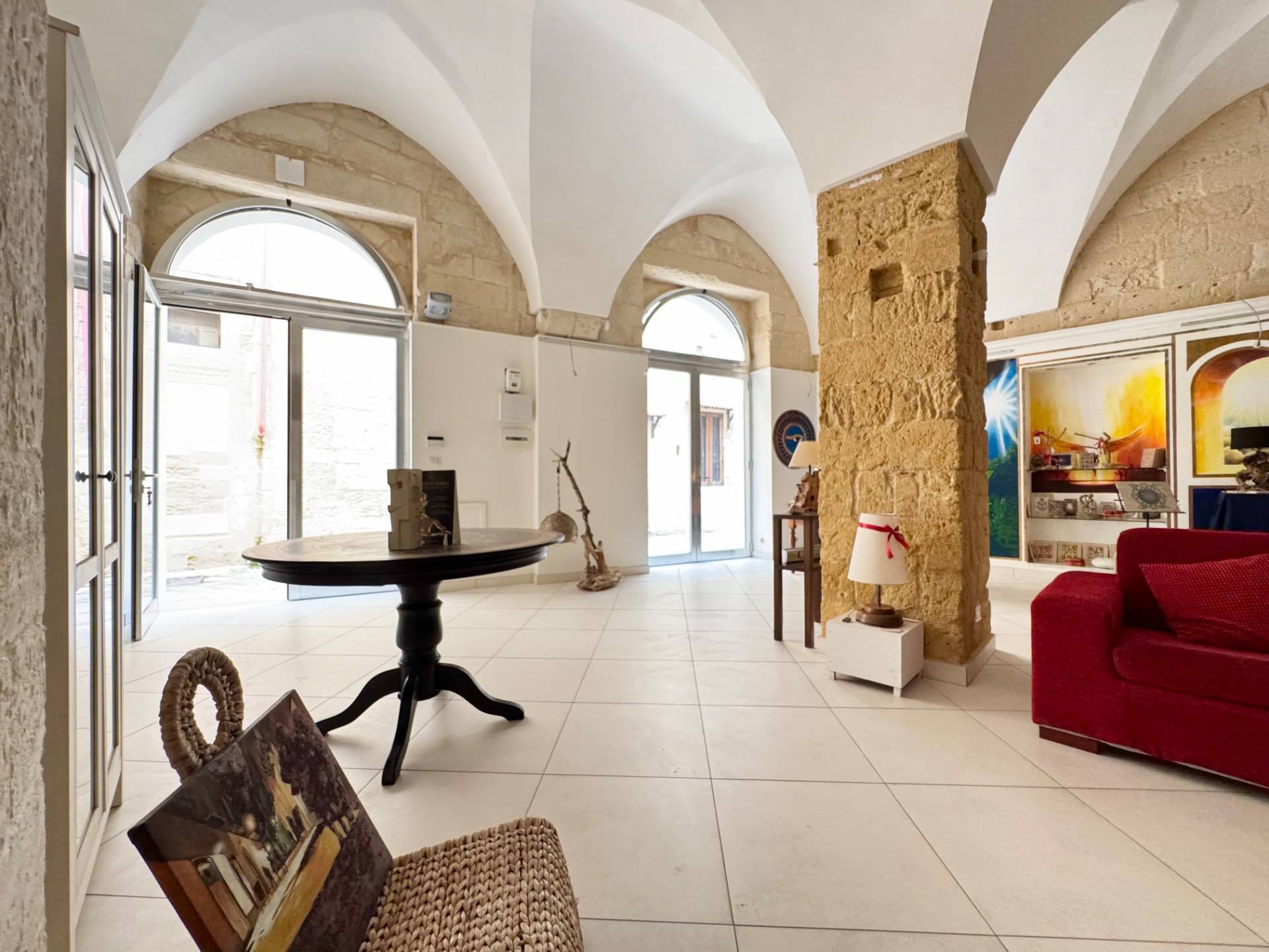 Fondo commerciale in vendita a Lecce (LE)