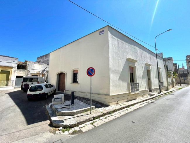 Casa indipendente in vendita a Salice Salentino (LE)