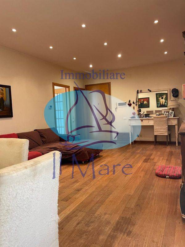 Appartamento in vendita a Viareggio (LU)