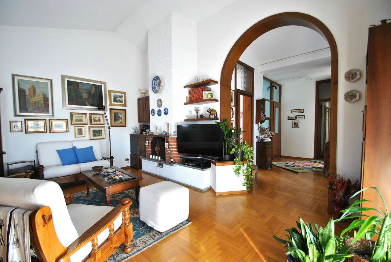 Villa VIMERCATE vendita  Centro  Puntocasa Vimercate