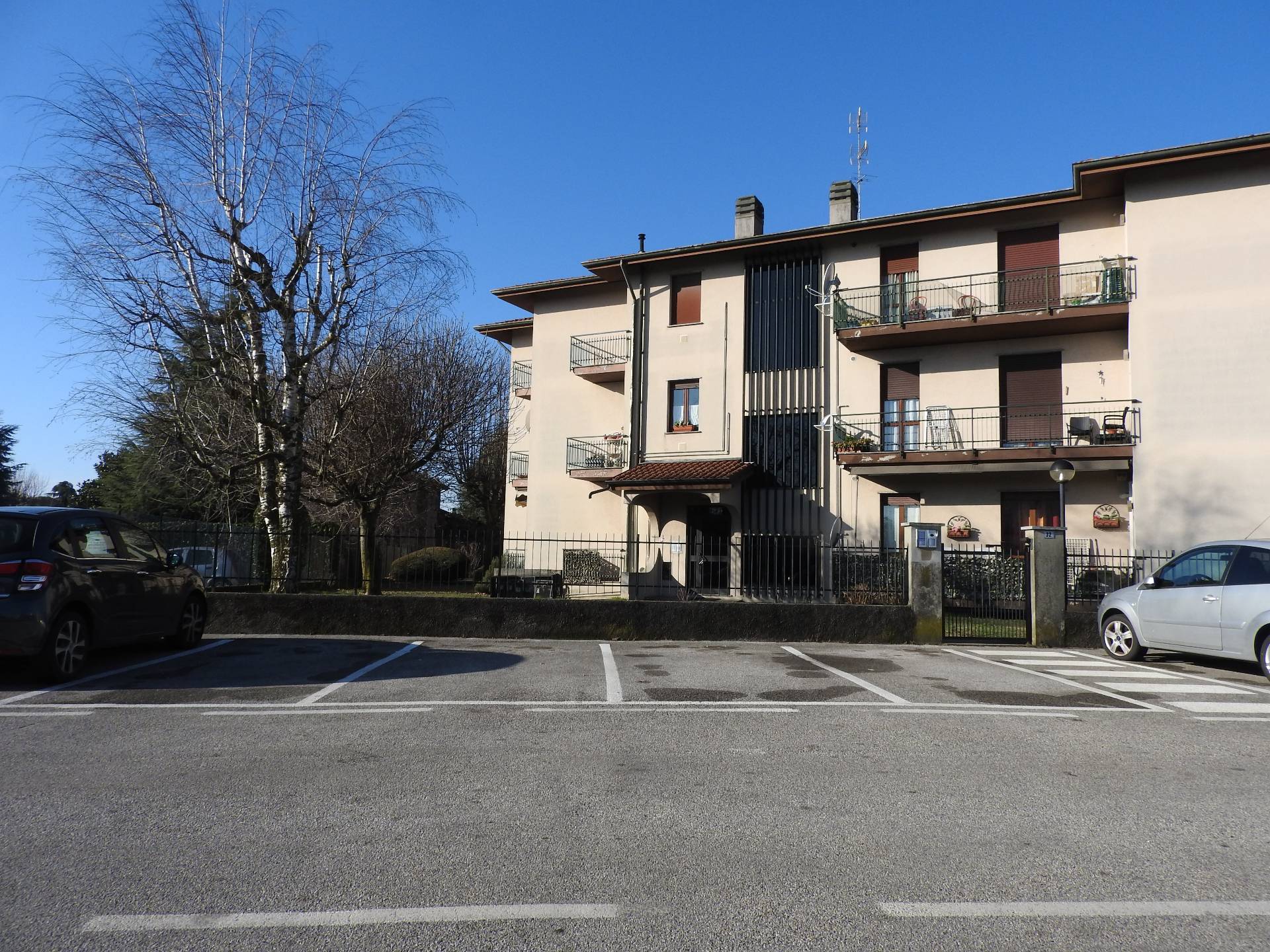 Appartamento in vendita a Montevecchia (LC)