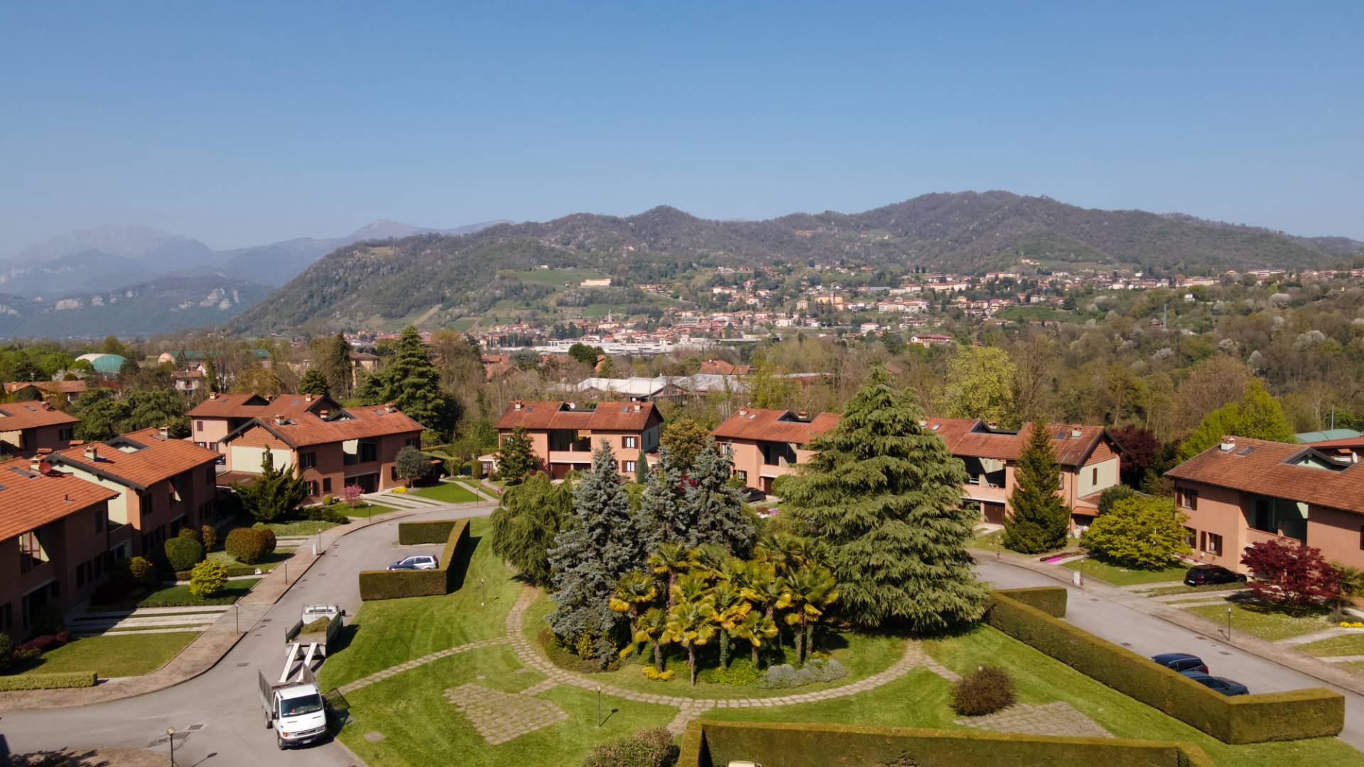 Villa in vendita a Imbersago (LC)