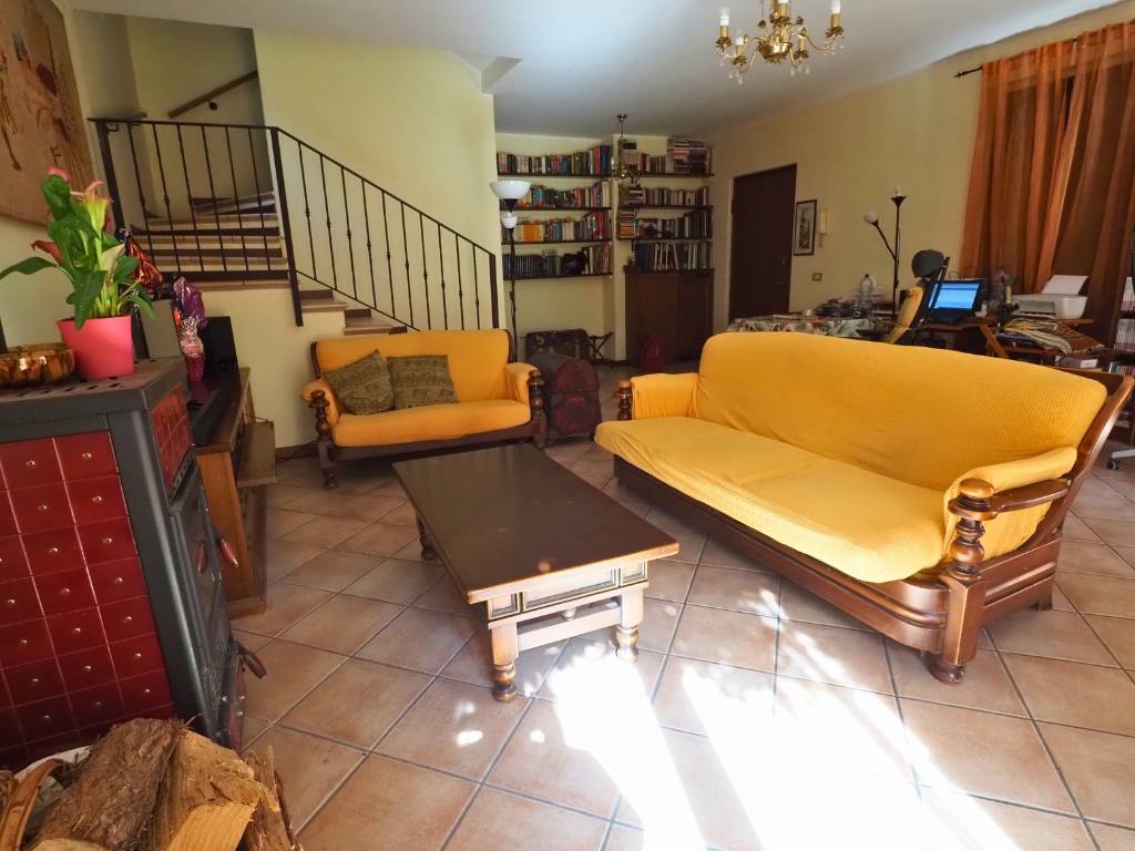 Villa in vendita a Imbersago (LC)