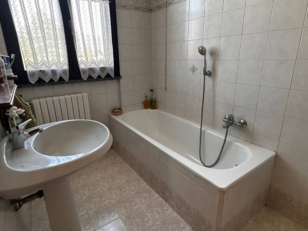 Villa in vendita a Imbersago (LC)