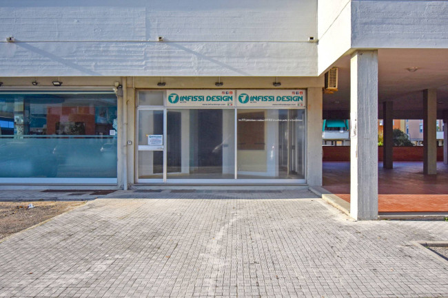 Magazzino a Potenza Picena