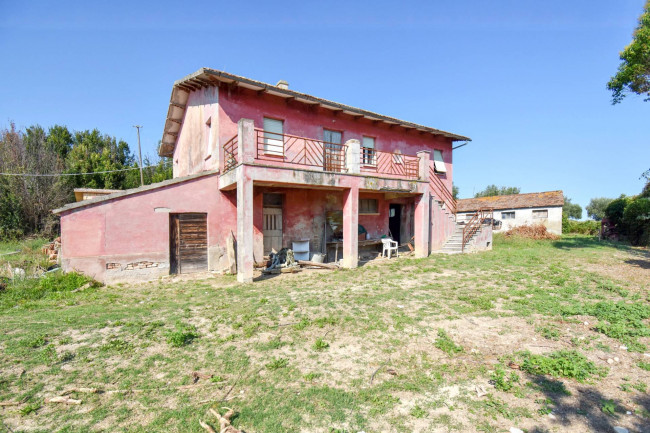Rustico/Casale a Potenza Picena