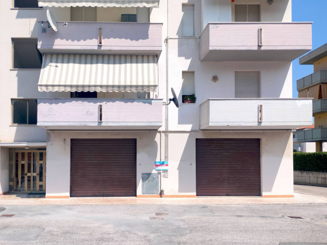 Magazzino a Potenza Picena