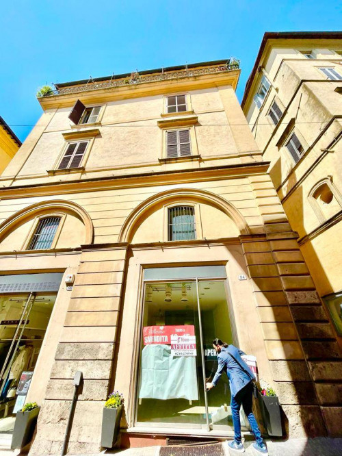 Locale commerciale in affitto a Rieti